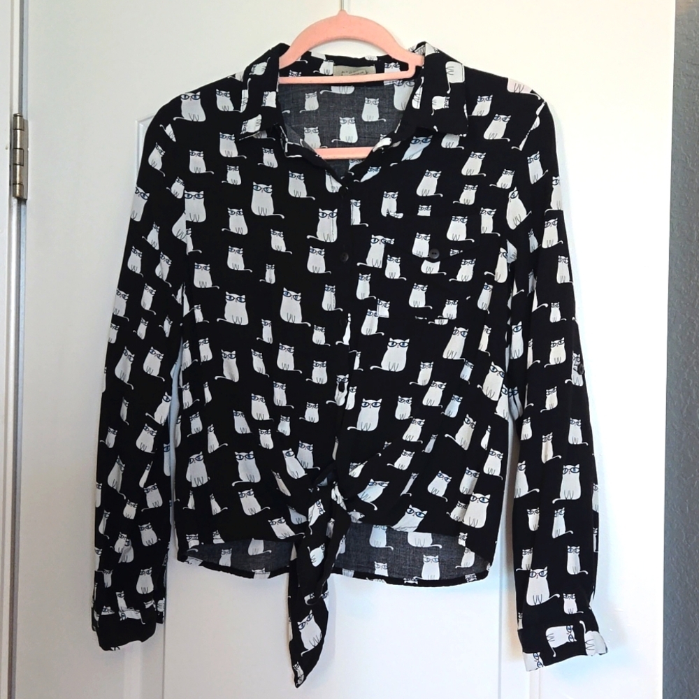 🤓Nerdy kitty 🐱 cute 🥰 tie up top with collar